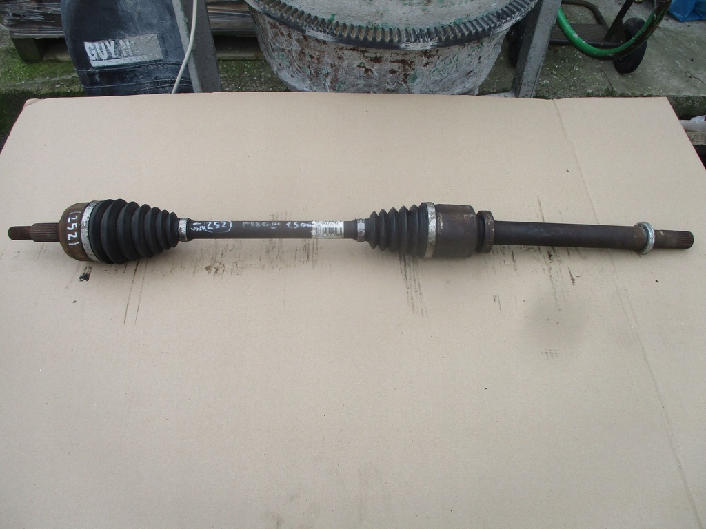 фото №2, Приводной вал правая 391006777r renault megane iii 1.5dci