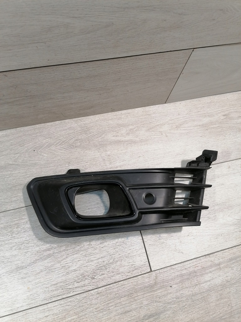 фото №1, Captur lift решётка бампер левый перед 261a35462r