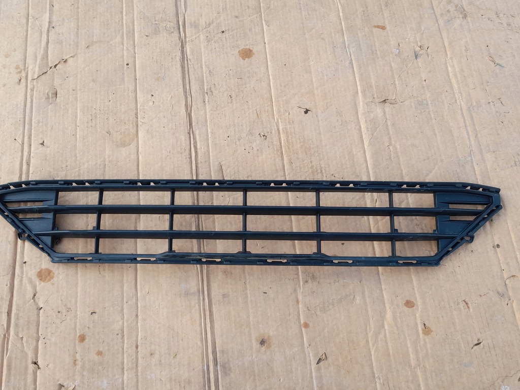 фото №1, Volvo оригінальний номер 31425175 решітка бампера перед