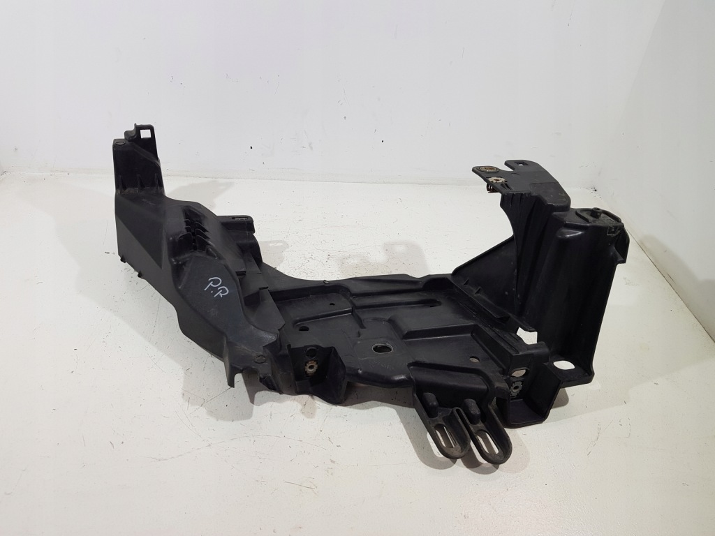 Купить Направляющая лампы правый перед 622227190r renault megane iii рестайлинг  12r eu