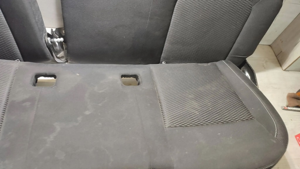 Купити Dacia duster 2 2017 заднє сидіння задній