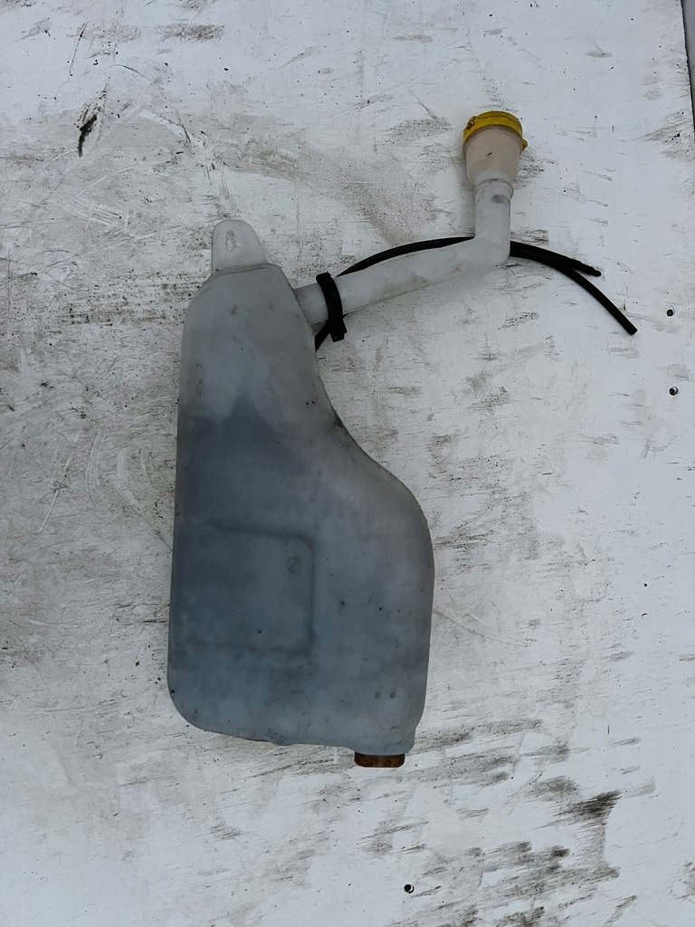 фото №1, Бачок омывателя renault megane iii 08/16r 289100014r