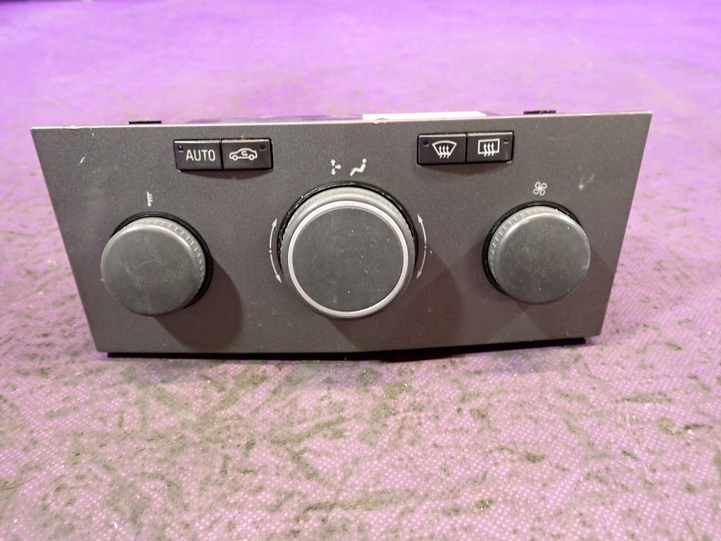 фото №1, Opel astra h iii 04-07 панель кондиціонера обдув 13122963