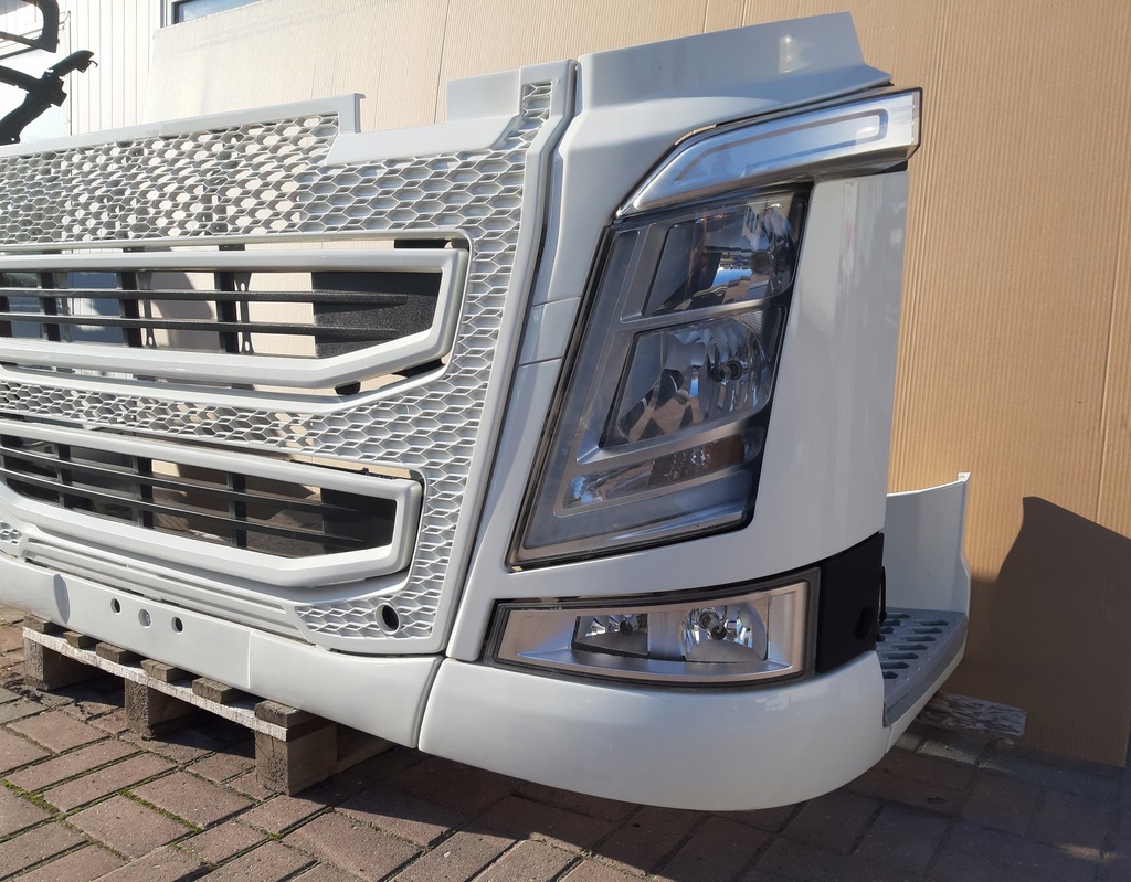 фото №5, Volvo fh4 бампер перед kompletny решітка радіатора перед фари балка 1103