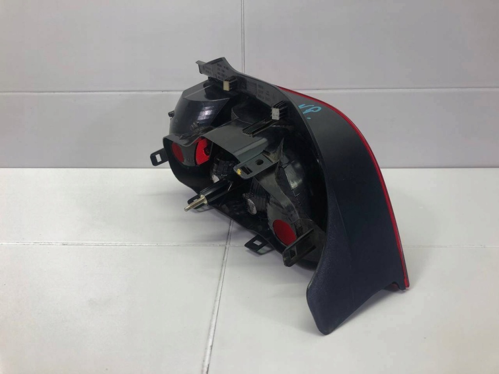 Лампа задня ліва сторона volkswagen up facelift 2016 156310 Зі Шроту