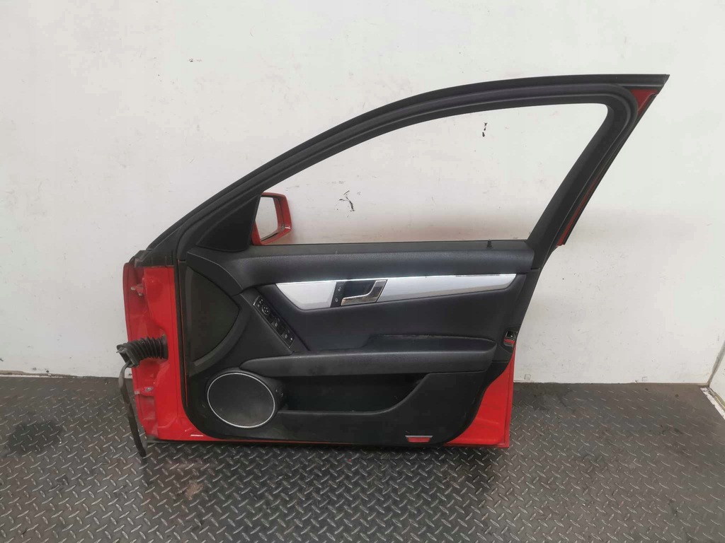 фото №6, Двері правий перед mercedes w204 590