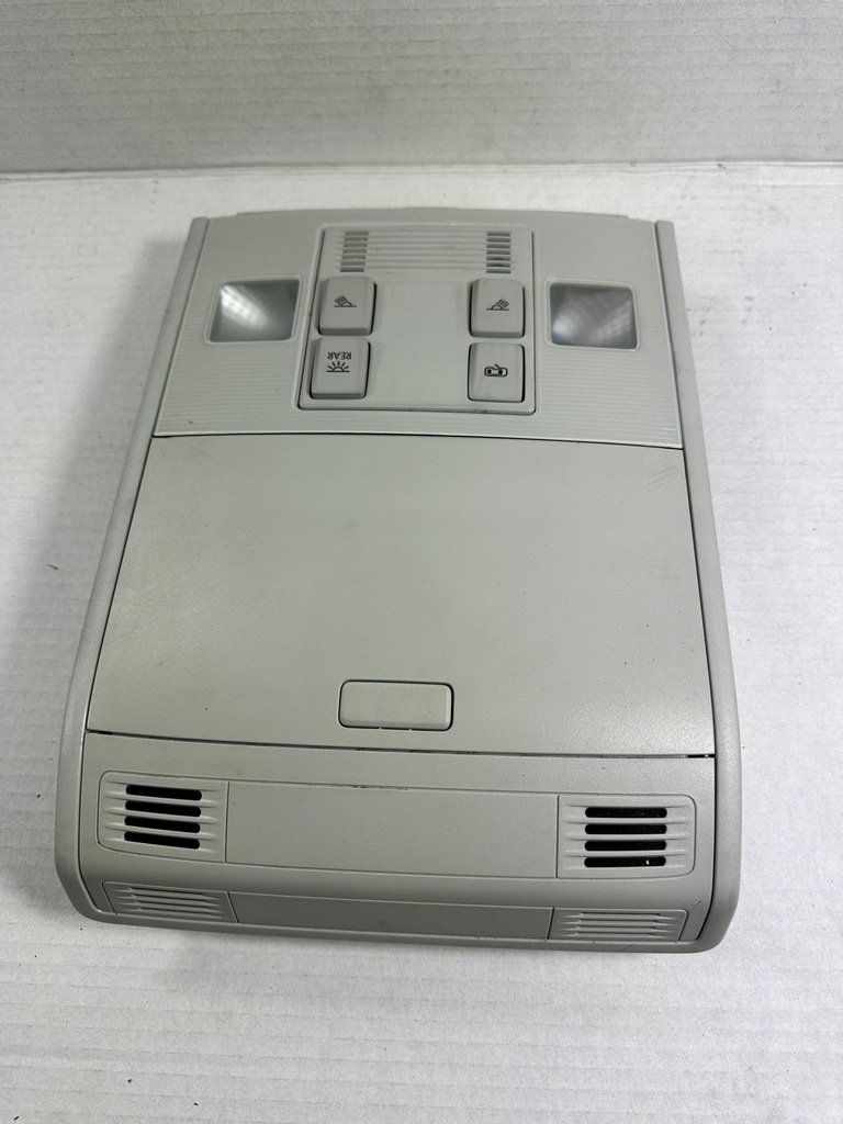 фото №1, Golf vii лампа потолочный перед 5g0868837