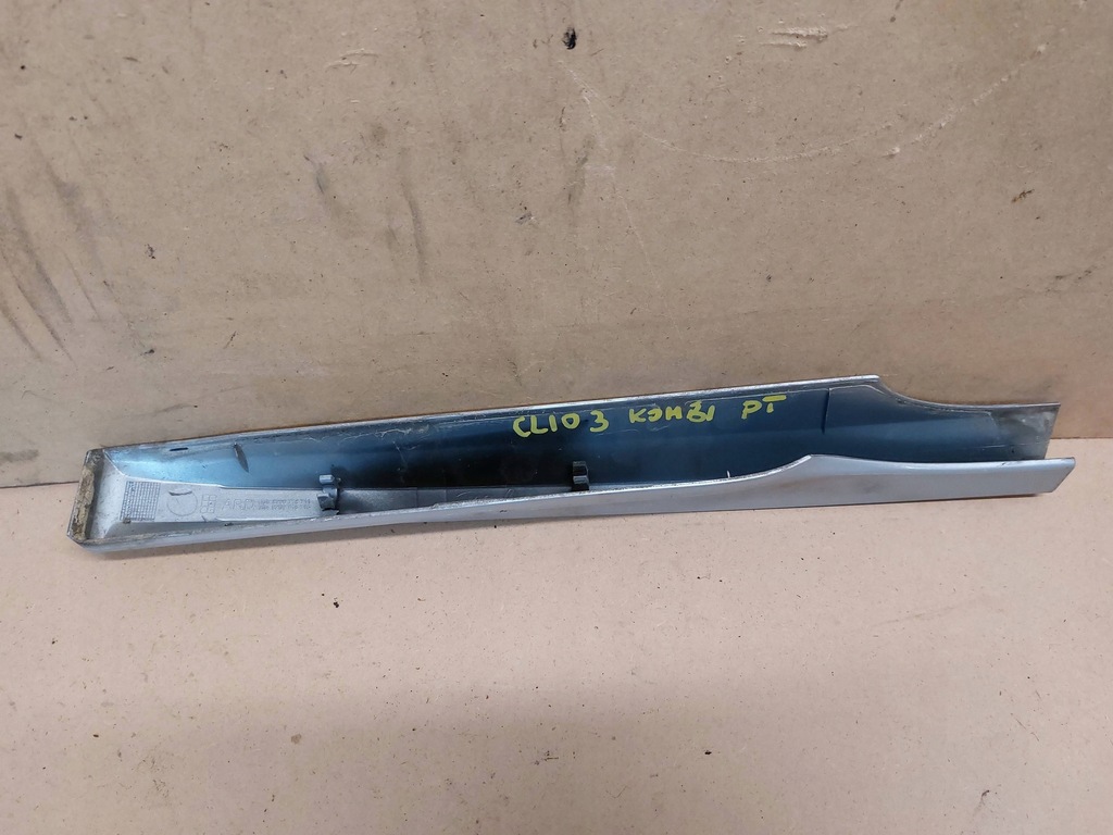 фото №6, Захист заглушка рейлінг правий задня renault clio iii 8200718711