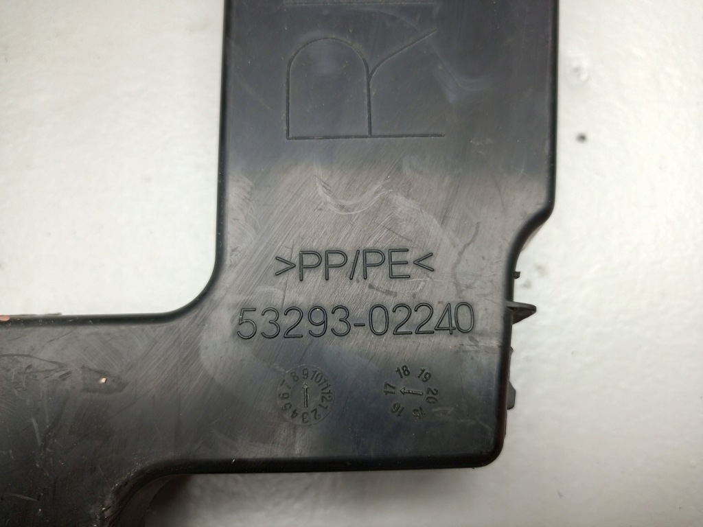 Toyota corolla xi 2013- воздуховод воздуха 53293-02240 = в Украине