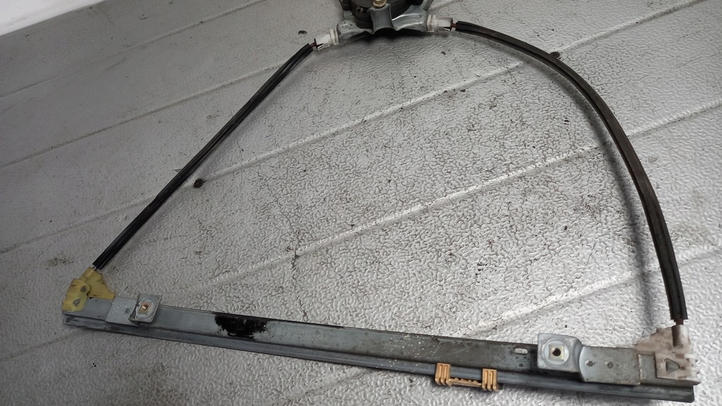 фото №3, Підйомник скло лівий перед renault clio iii 06r