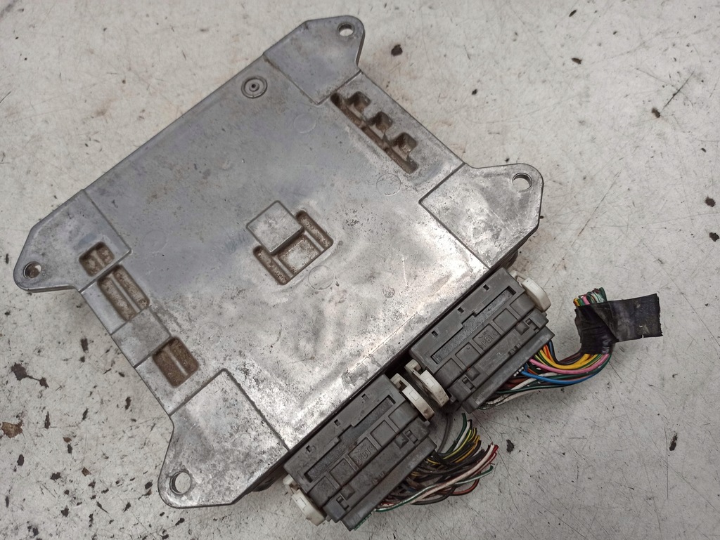 фото №7, Mazda 5 1 i cr 1.8 16v 07r блок керування l82318881d