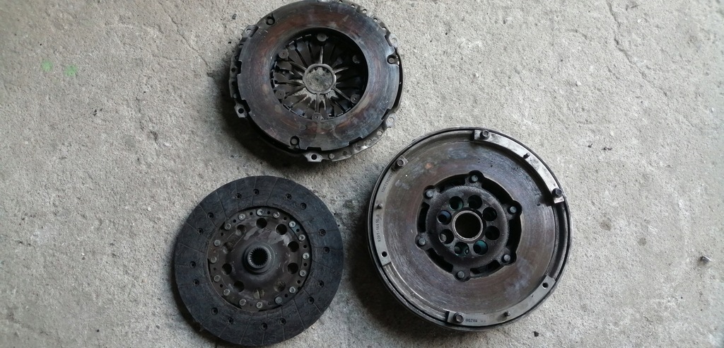 фото №1, Mazda 6 gh 08-12 2.2 mzr-cd колесо двухмассовый