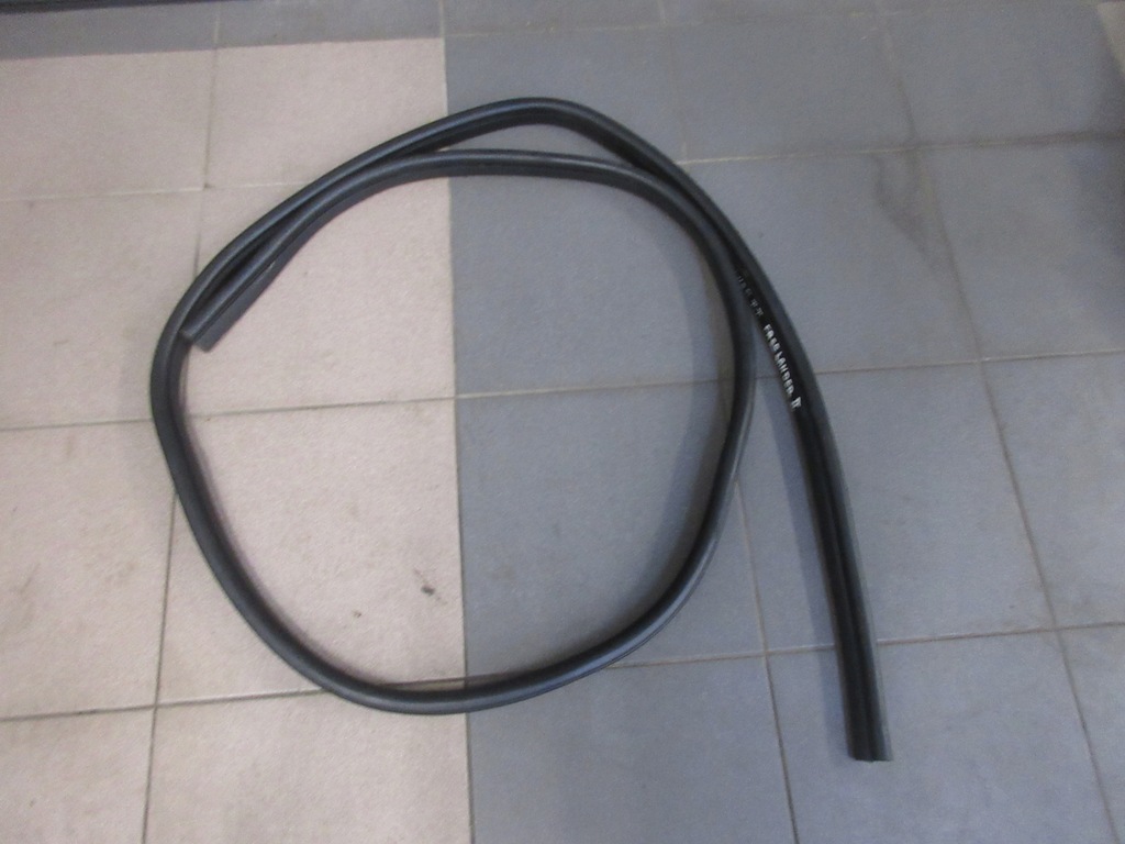 фото №1, Прокладка дверь правый задняя land rover freelander ii