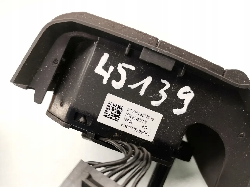 фото №7, Mercedes-benz r-class переключатель / кнопка руля 2006 mpv 4/5dr