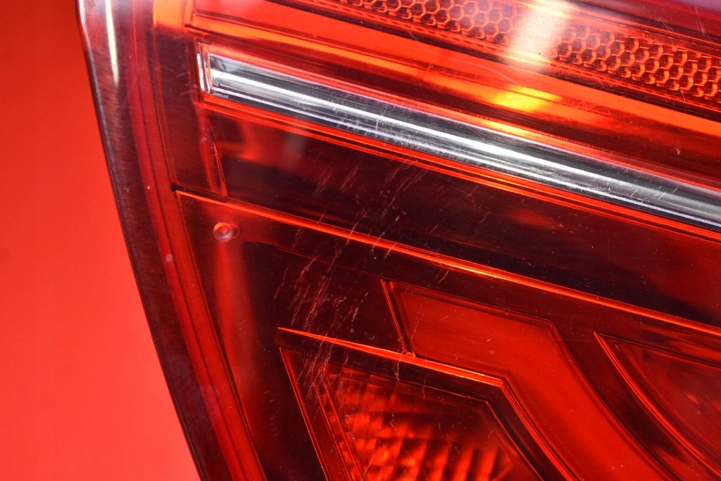 фото №10, Лампа права задня задня 197339-02 jaguar xe x760 14-19