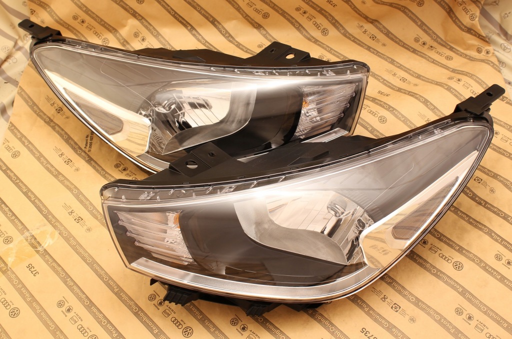 фото №1, Kia rio 4 iv 17+ лампа перед обычная левая + правая