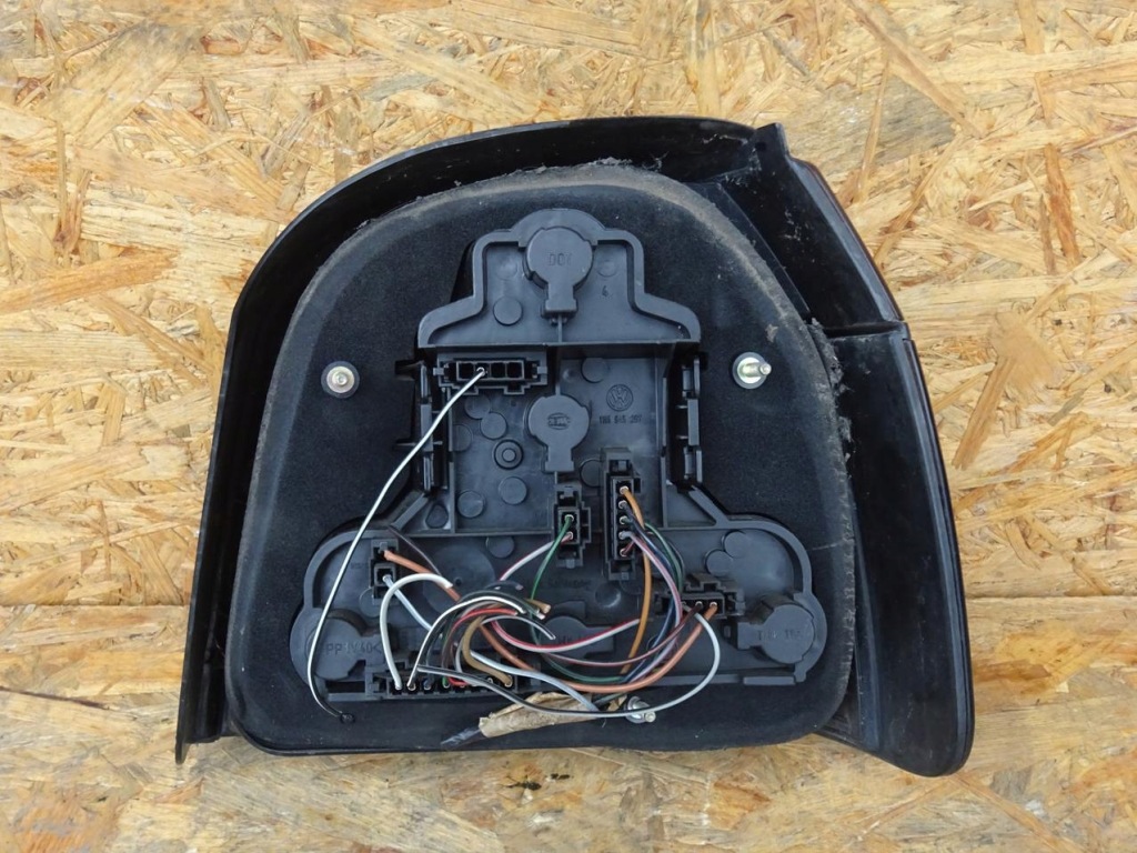 Купить Golf iii gti vr6 hb хэтчбек лампа левая задний  задняя тонированная 1h6945111c