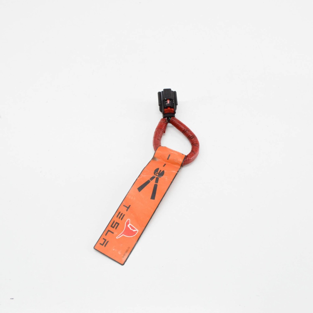 Tesla model x 2020 предохранитель / реле аккумулятор в Украине