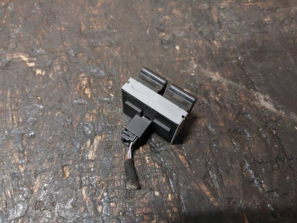 фото №8, Кнопки вікон водія seat ibiza iii 6l 6q0959858