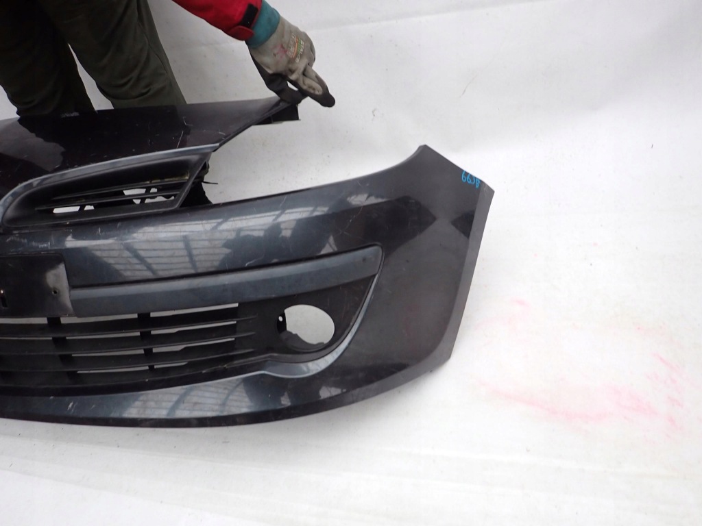 Renault clio 3 3 185 05- бампер перед передний Оригинал