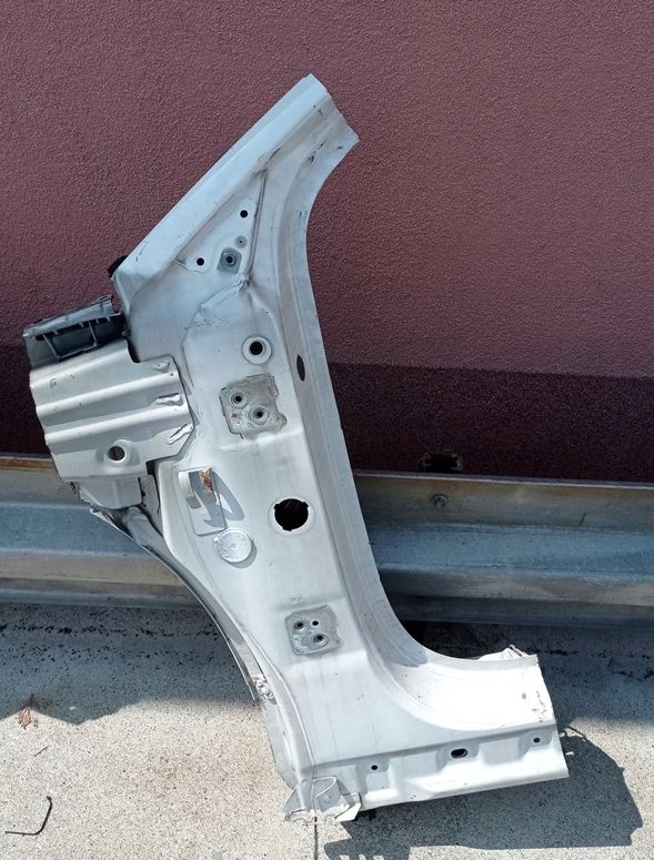 фото №1, Чверть блок двигуна лівий перед citroen c5 iii x7 код лакофарбового покриття ewpb білий