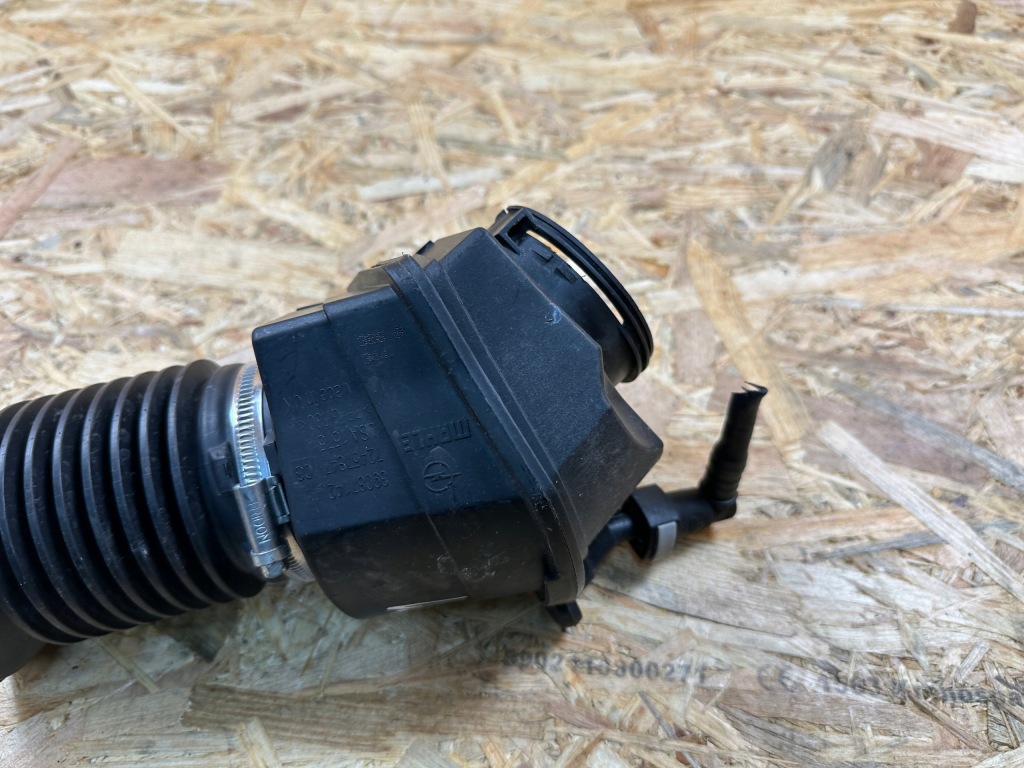 фото №10, Впуск повітрозабірник шланг резонатор повітря opel astra v k 39087142 2015-