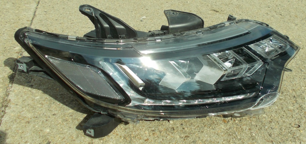 фото №1, Mitsubishi outlander iii 21r лампа led права