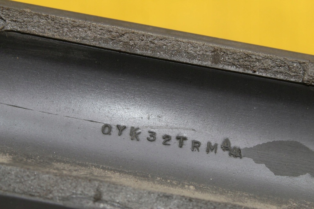 фото №7, Молдинг двері правий перед pacifica i