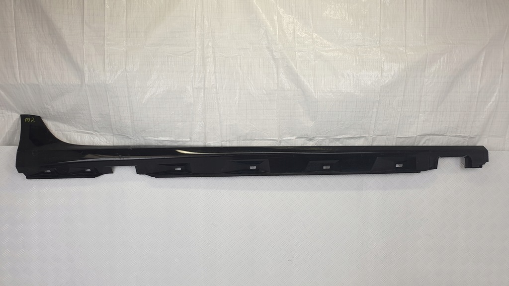 фото №1, Audi оригинальный номер 4g0853855g молдинг порог