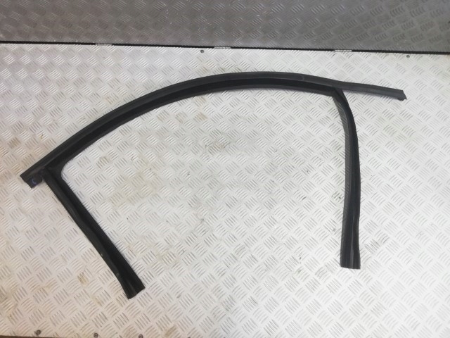 фото №1, Renault megane iii 3d прокладка двері правий перед