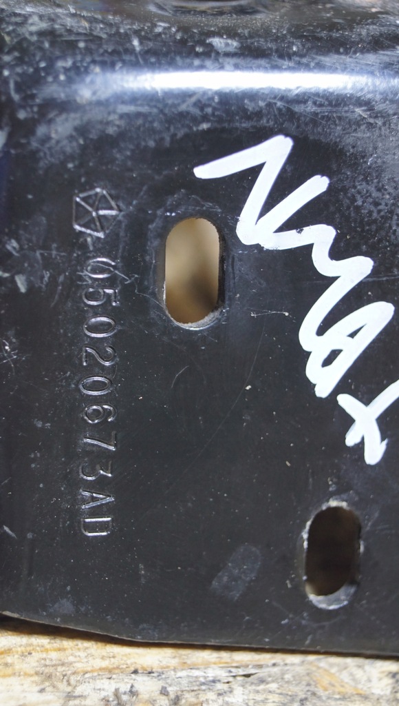 фото №8, Петли дверь левый chrysler grand voyager 05020673ad