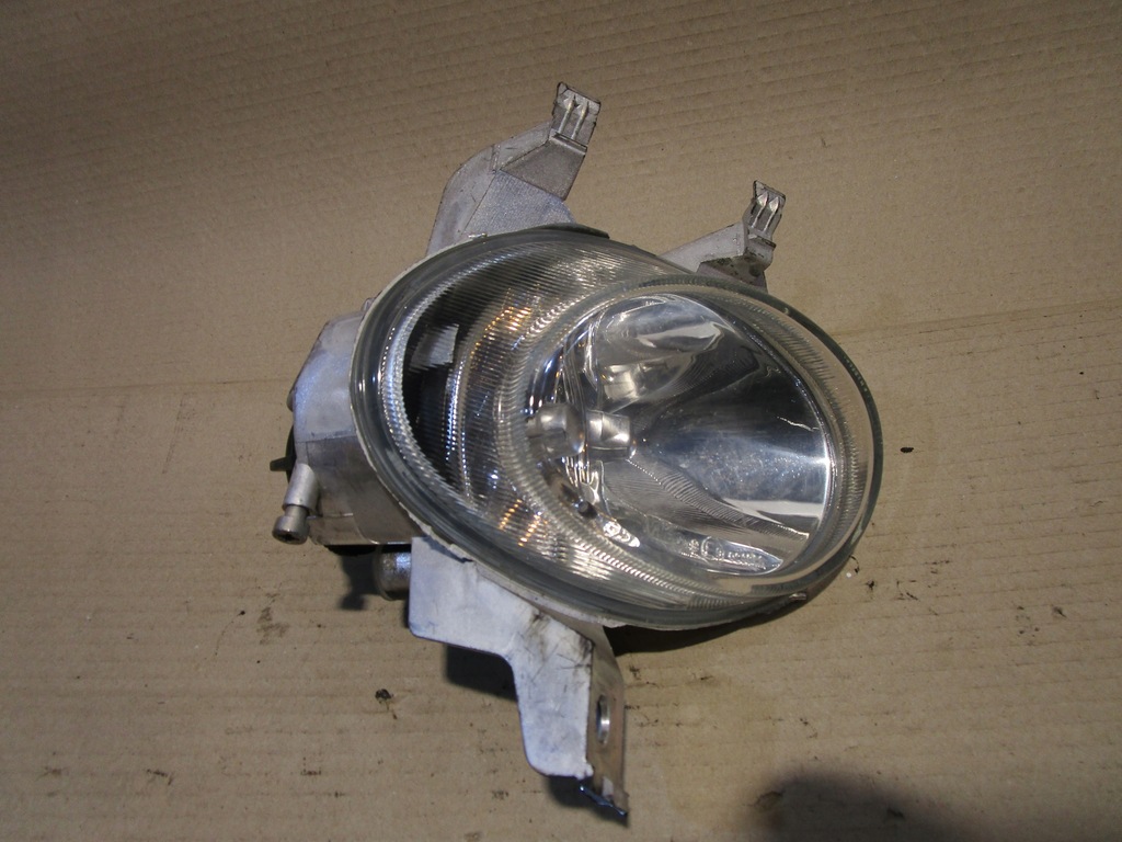 фото №1, Протитуманна фара правий peugeot 206 9635076080