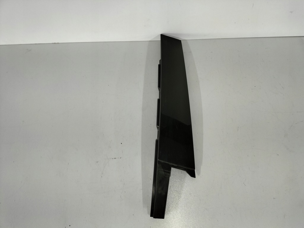 фото №1, Молдинг накладка дверь задняя правая vw t-roc 17-