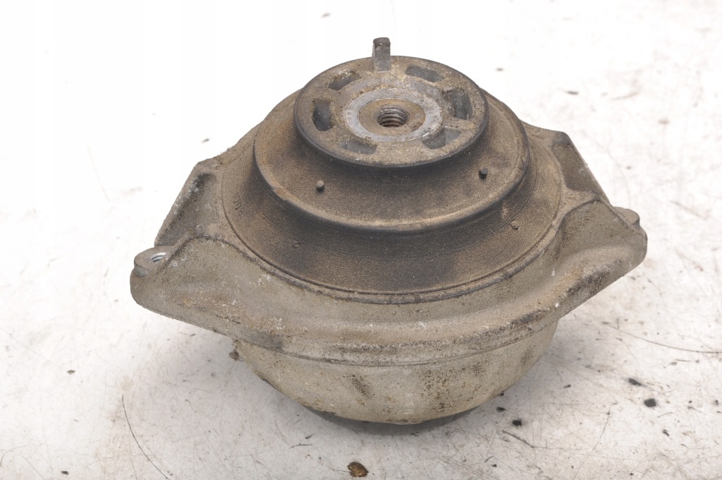 Купити Mercedes sl 3.0 12v 190km r129 подушка двигуна