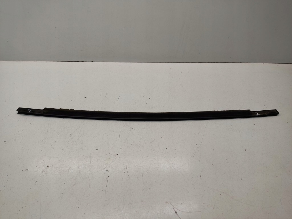 Mini cooper countryman r60 2011 молдинг стекло задний Недорого