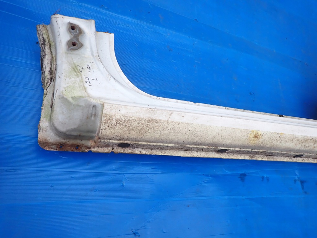 фото №3, Hyundai i20 3d 08-12 порог левый