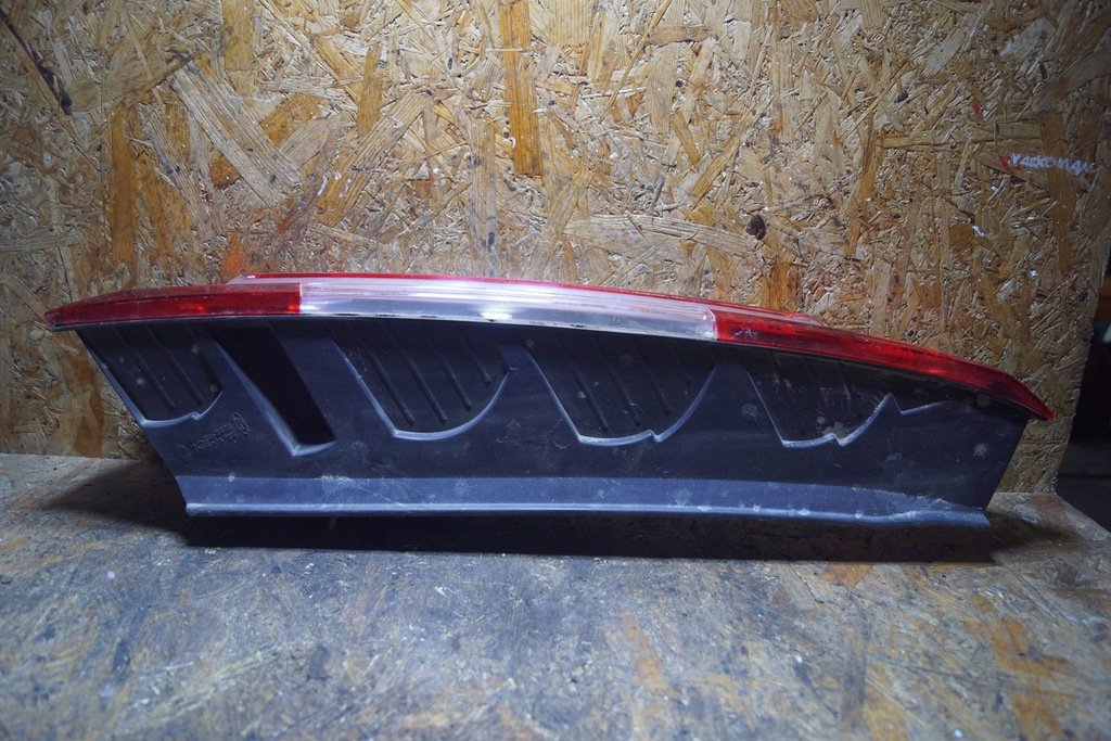 фото №9, Ford c-max lift лампа лівий задня c1749