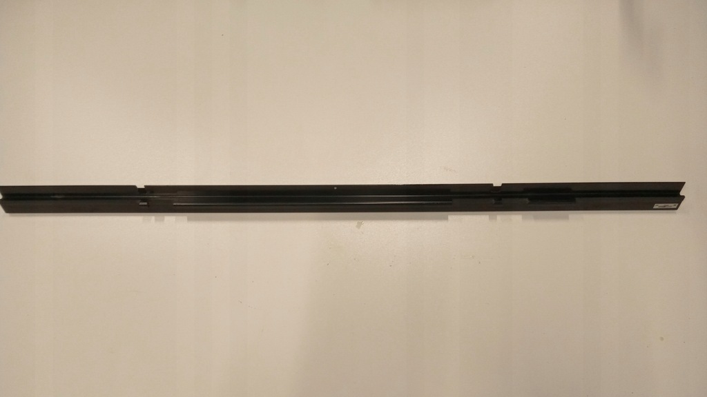 фото №10, Елементи кріпильні декоративні кришки кузов mercedes x470 w470