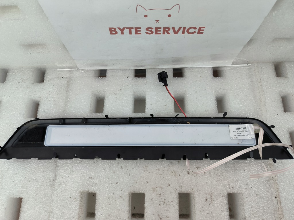 фото №6, Audi e-tron gt молдинг порог 4j3947415