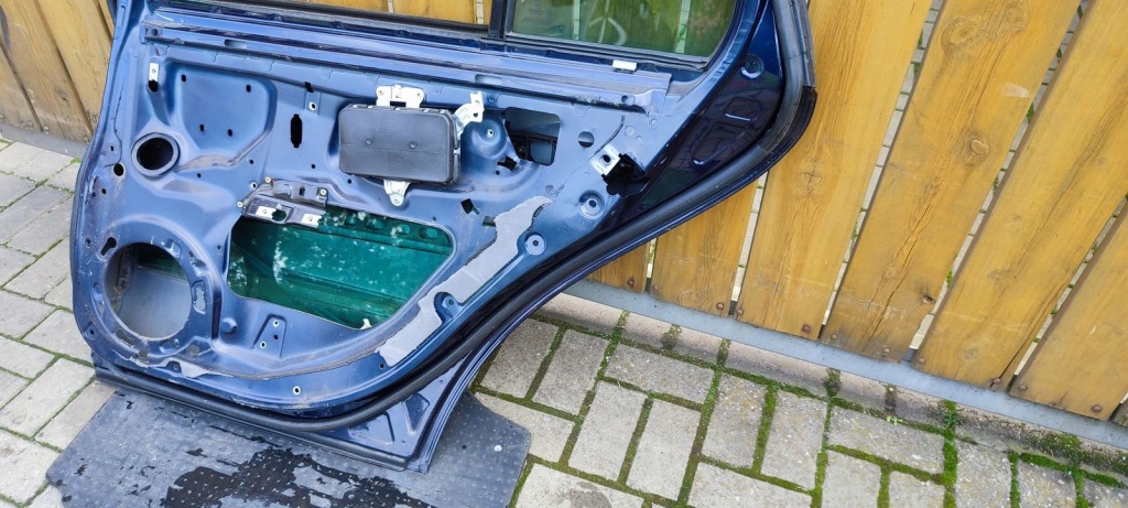 Дверь задний задние правое mercedes w211 универсал c359 Доставка