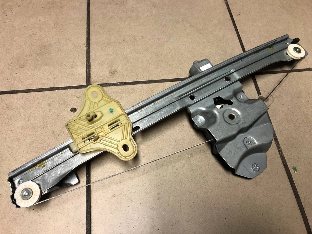 фото №1, Механізм скло перед renault clio iv 128001071-e