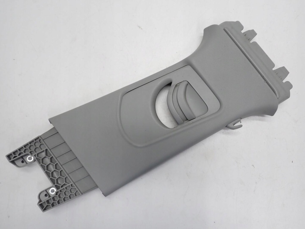 фото №1, Пластик захист стійка права 8x4867244 audi a1 8x 13r