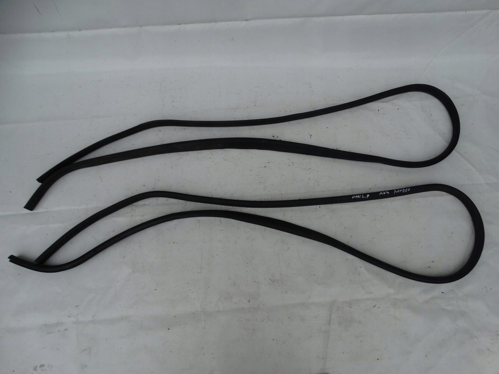 фото №1, Прокладка кузовная дверь перед ford mondeo mk4