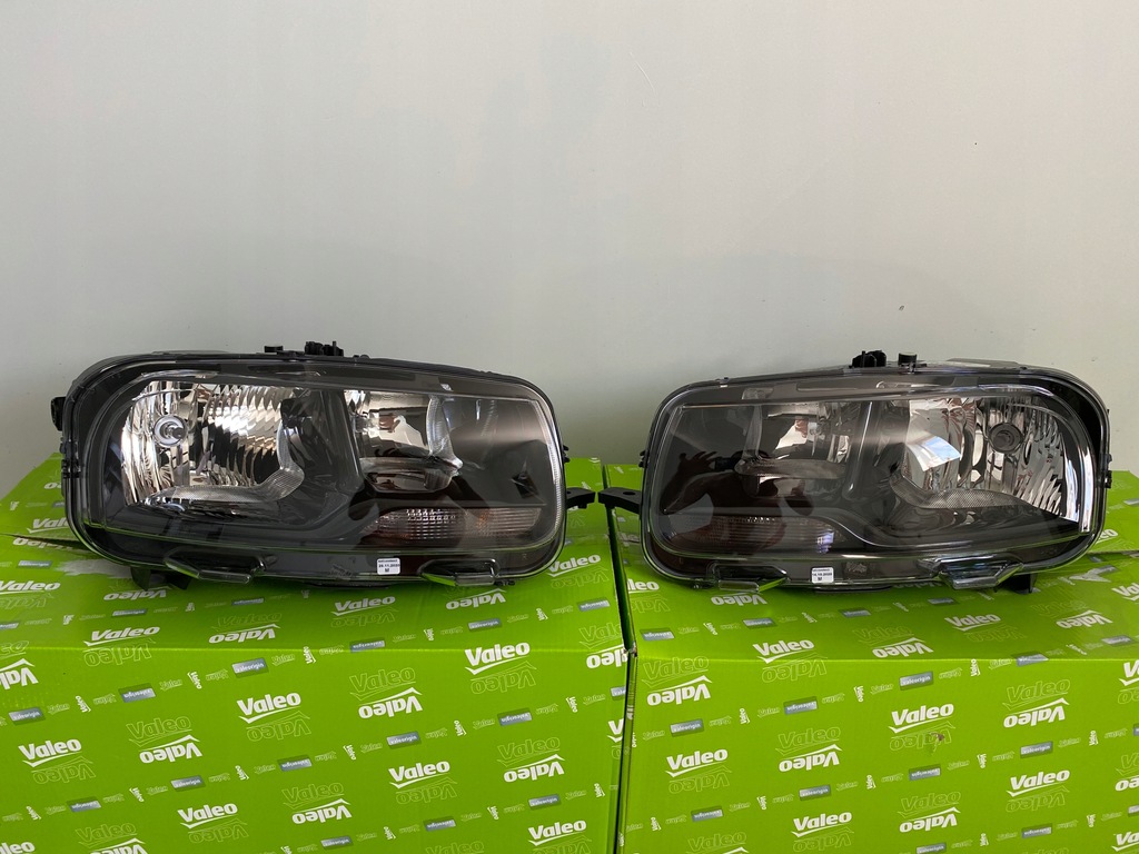 фото №1, Citroen c4 cactus 14 - 18 лампа передняя левая nowa