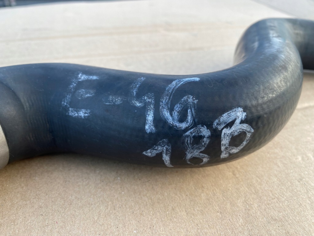 Труба пабтрубок  шланг радиатора воды bmw 3 e46 bmw 5 e39 - 1436359 Цена