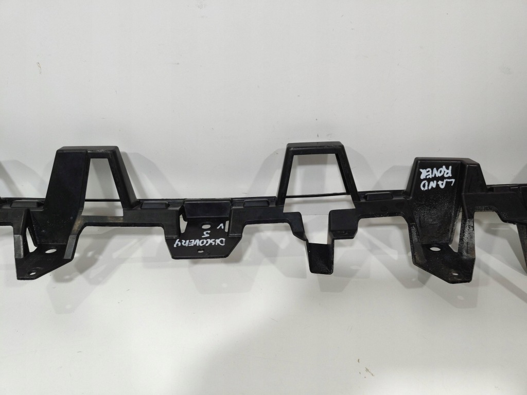 фото №3, Land rover discovery 5 v l462 напрямна бампера задня hy32-17b861-ac