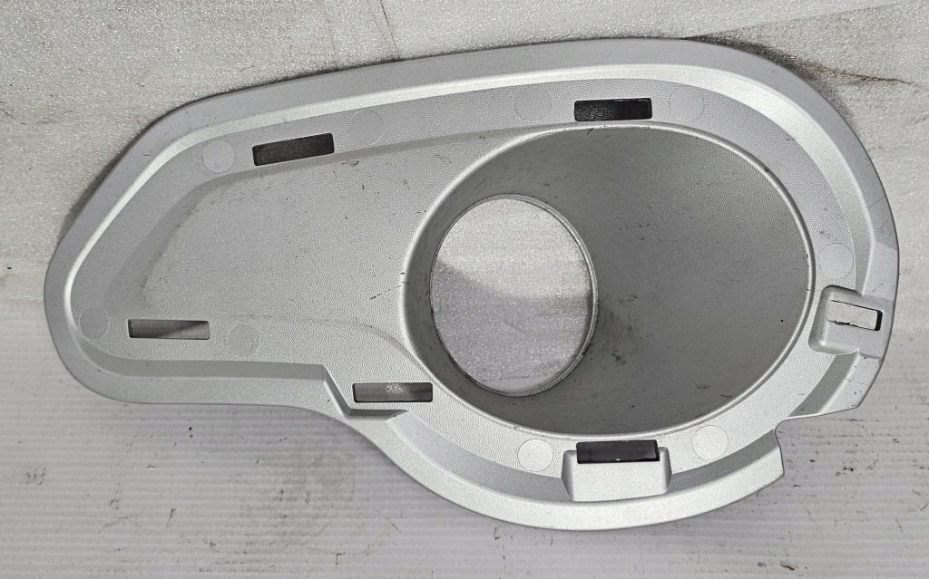 Купить Оригинал  рамка противотуманной фары правая dacia dokker stepway / lodgy stepway 261a24527r