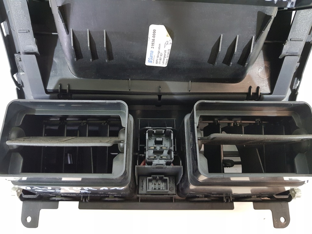 фото №7, Решётки обдув бардачок vw touran 1t1857921a