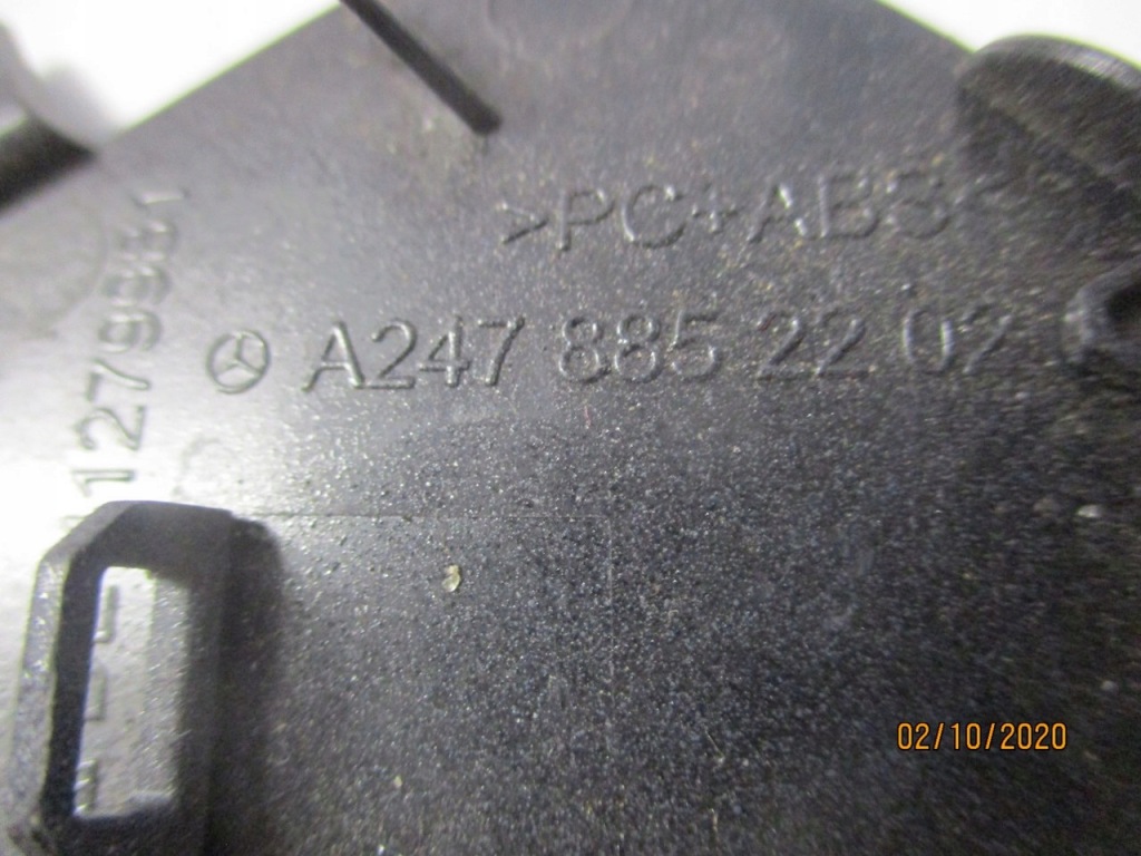 фото №3, Mercedes b-klasa w247 заглушка фаркоп бампер передній