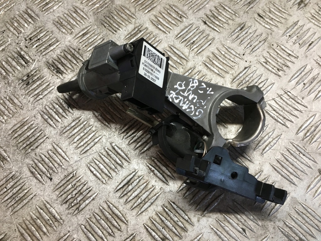 фото №3, Grande punto замок зажигания ключ 51793074